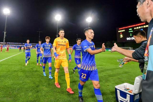 特朗普称汽油价格上涨源于乌克兰袭击俄油企